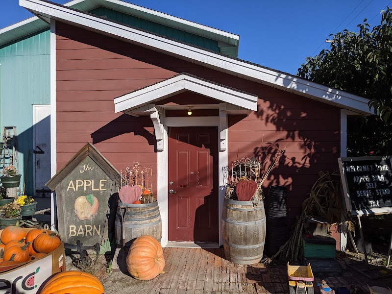 Apple Barn 4