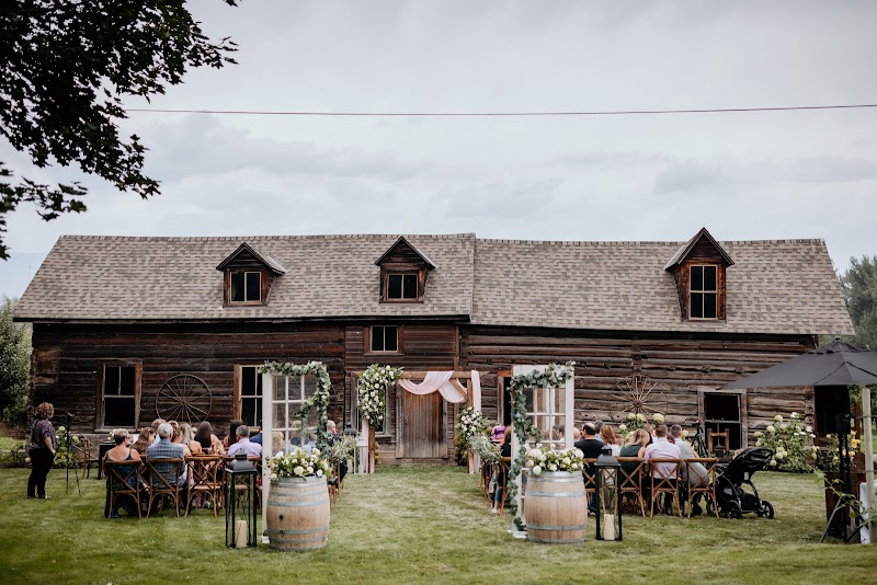 Brook & Barn 3