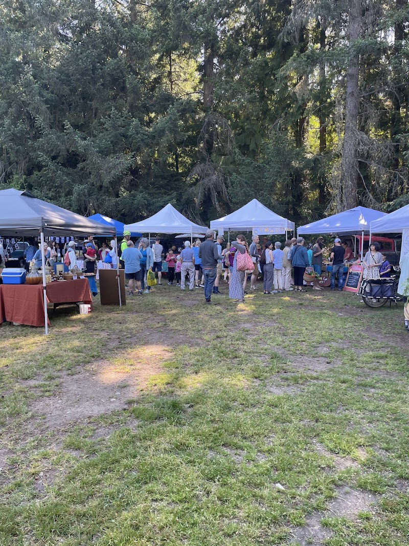 Denman Island Farmers’ Market 4