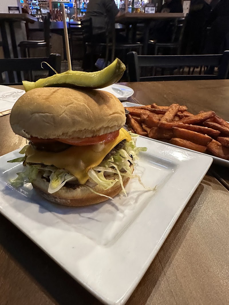 Howe Sound Taphouse & Kitchen - New West 5