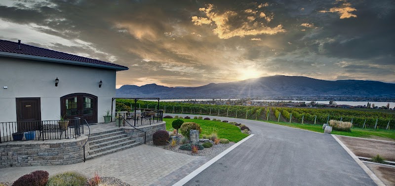 Moon Curser Vineyards