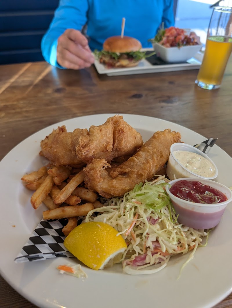 Ok Falls Hotel Bar & Grill 5