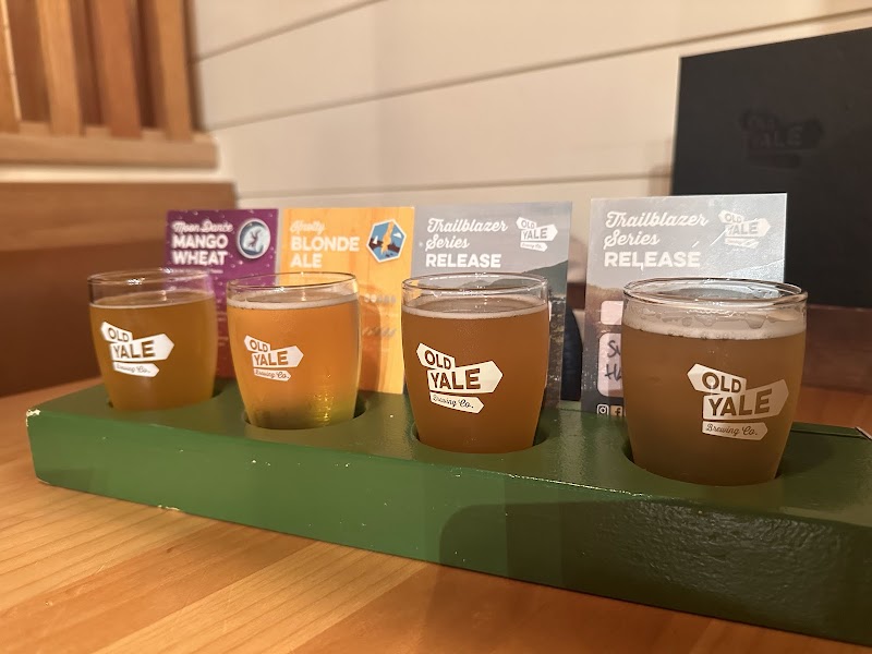 Old Yale Brewing: Abbotsford Craft Brewery + Kitchen 2