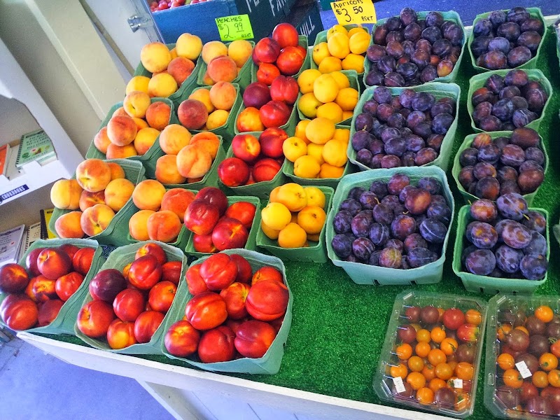 Peach Hill Farm Market 3