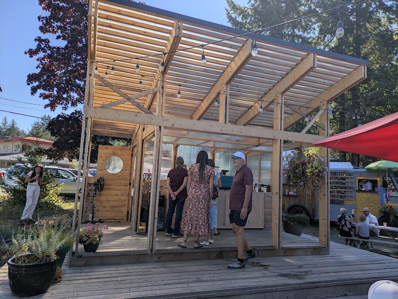 Quadra Island Farmers Market & Bazaar 3