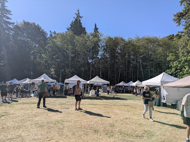 Quadra Island Farmers Market & Bazaar 5