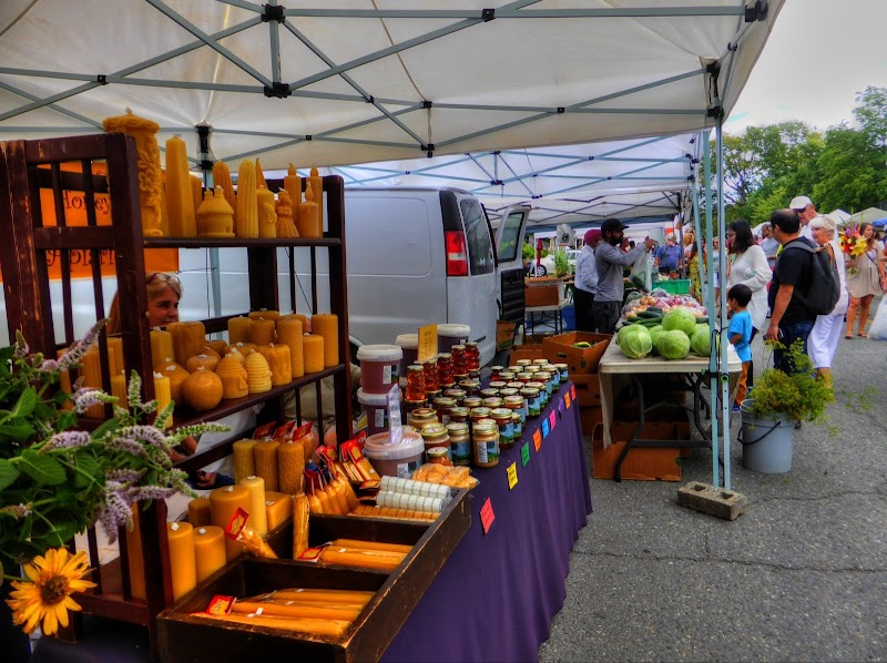 Red Cliff Farm at the Kamloops Regional Farmer's Market 3