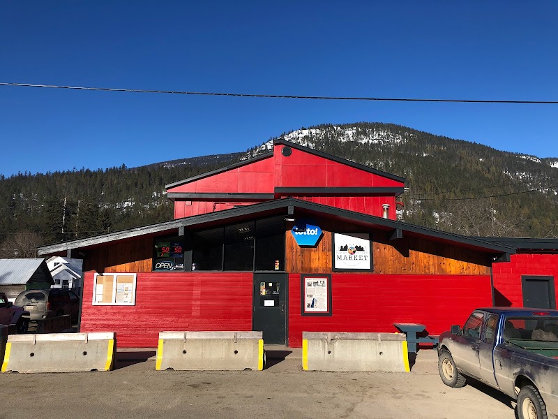 Slocan Village Market 5