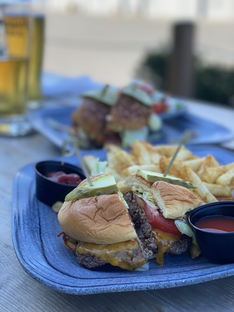 Smugglers Trail Brewery & Kitchen. 4