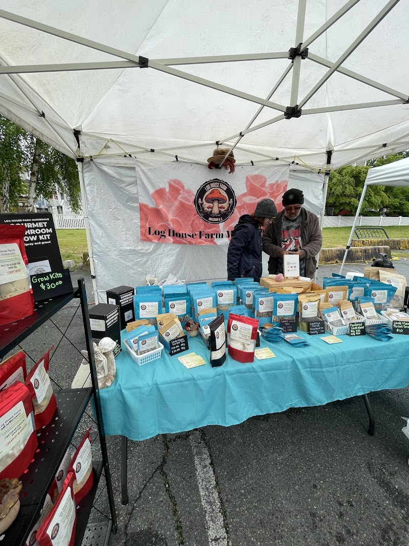 Steveston Fruit and Veggie Farm Market 4