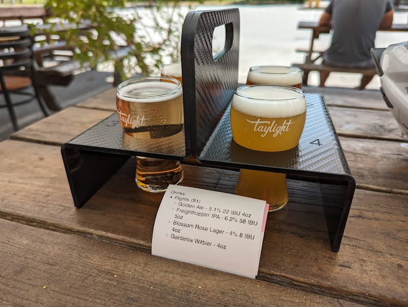 Taylight Brewing Tasting Room — Port Coquitlam 3