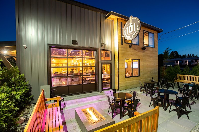 The 101 Brewhouse + Distillery 4