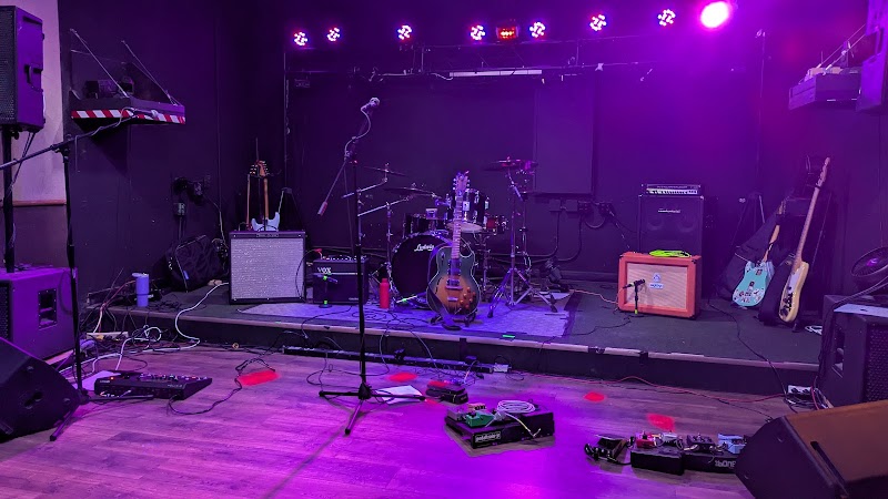 The Wolf Bar 2
