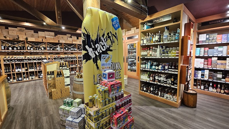 Village Liquor Store Gabriola 2