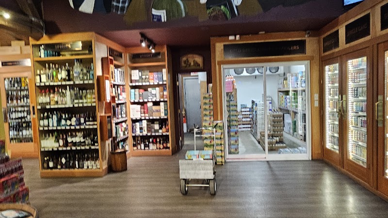 Village Liquor Store Gabriola 4