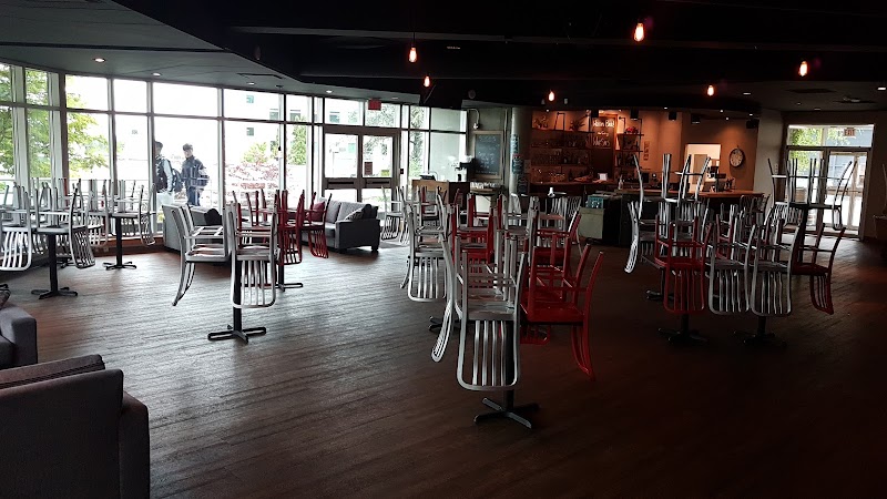 VIU Students' Union Pub 3